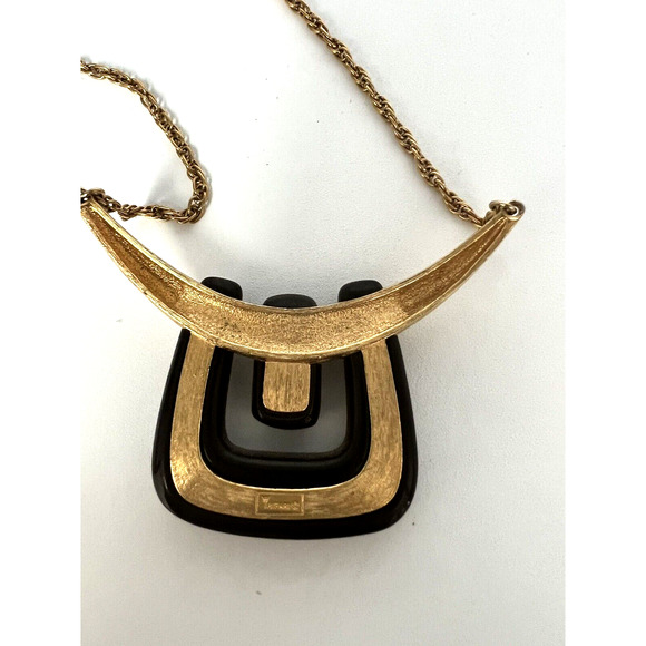 Vtg Trifari Black Plastic Collar Necklace Gold Tone CROWN 15" Signed Designer - Picture 4 of 6